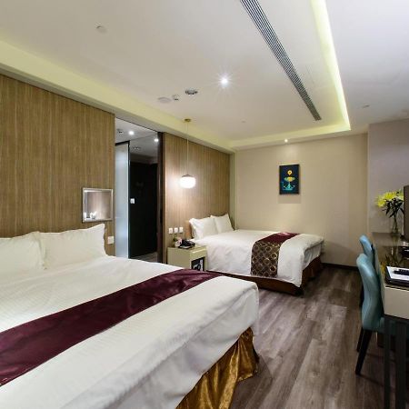 Stay Hotel - Taichung Zhongqing Exterior photo
